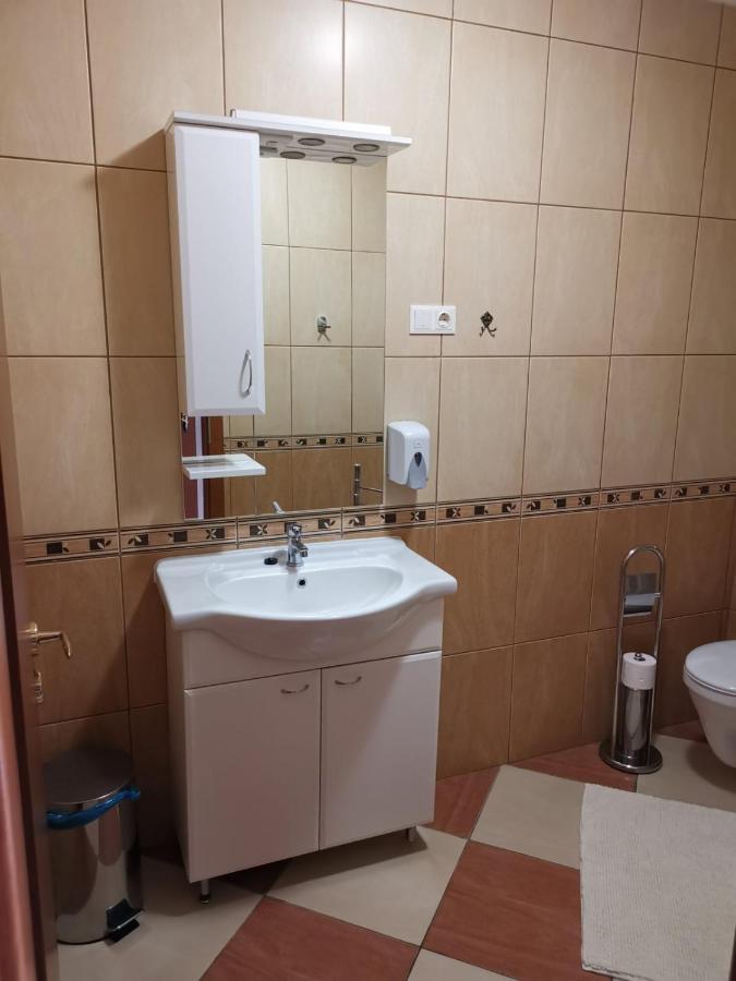 Harmonia Panzio Hotel Sarospatak Ngoại thất bức ảnh