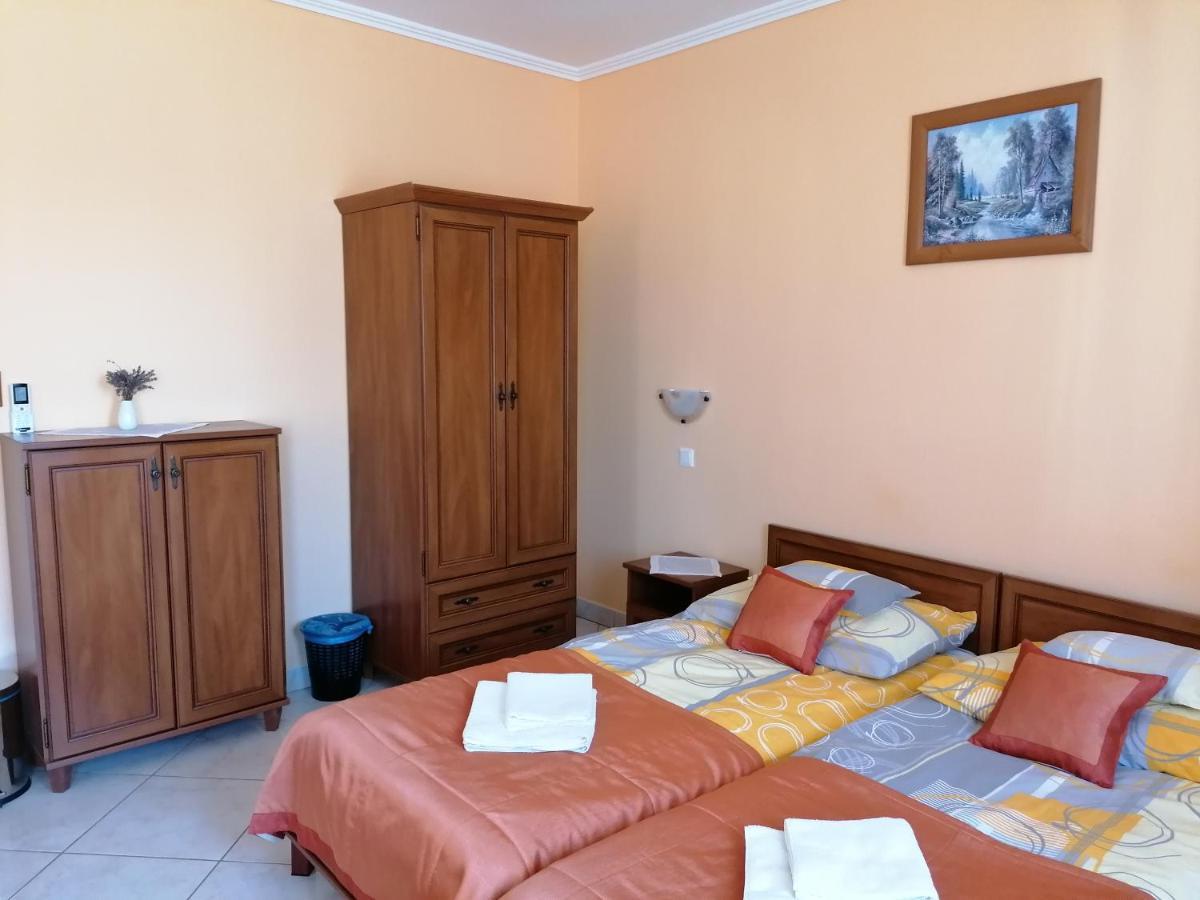 Harmonia Panzio Hotel Sarospatak Ngoại thất bức ảnh